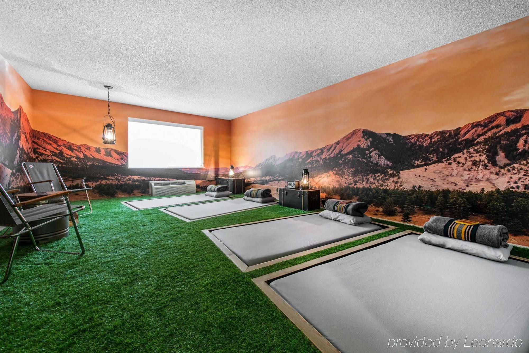 Hotel Basecamp Boulder Esterno foto